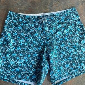 Hang Ten Boy Shorts Sz 6
